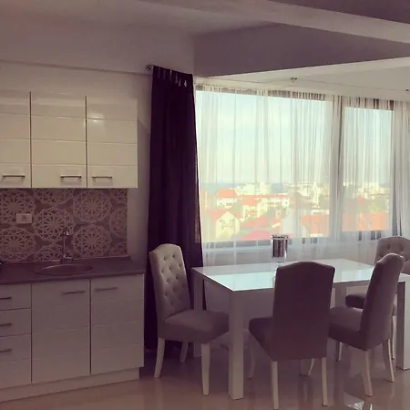 Unique Luxury *